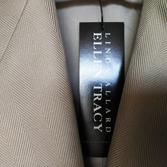 Linda Allard Ellen Tracy Silk Blazer - Picture 5 of 7